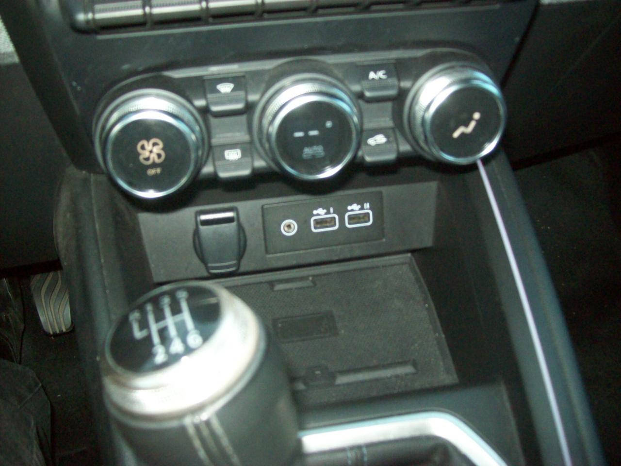 Renault Clio ECO-G 100 CV 5 porte Techno