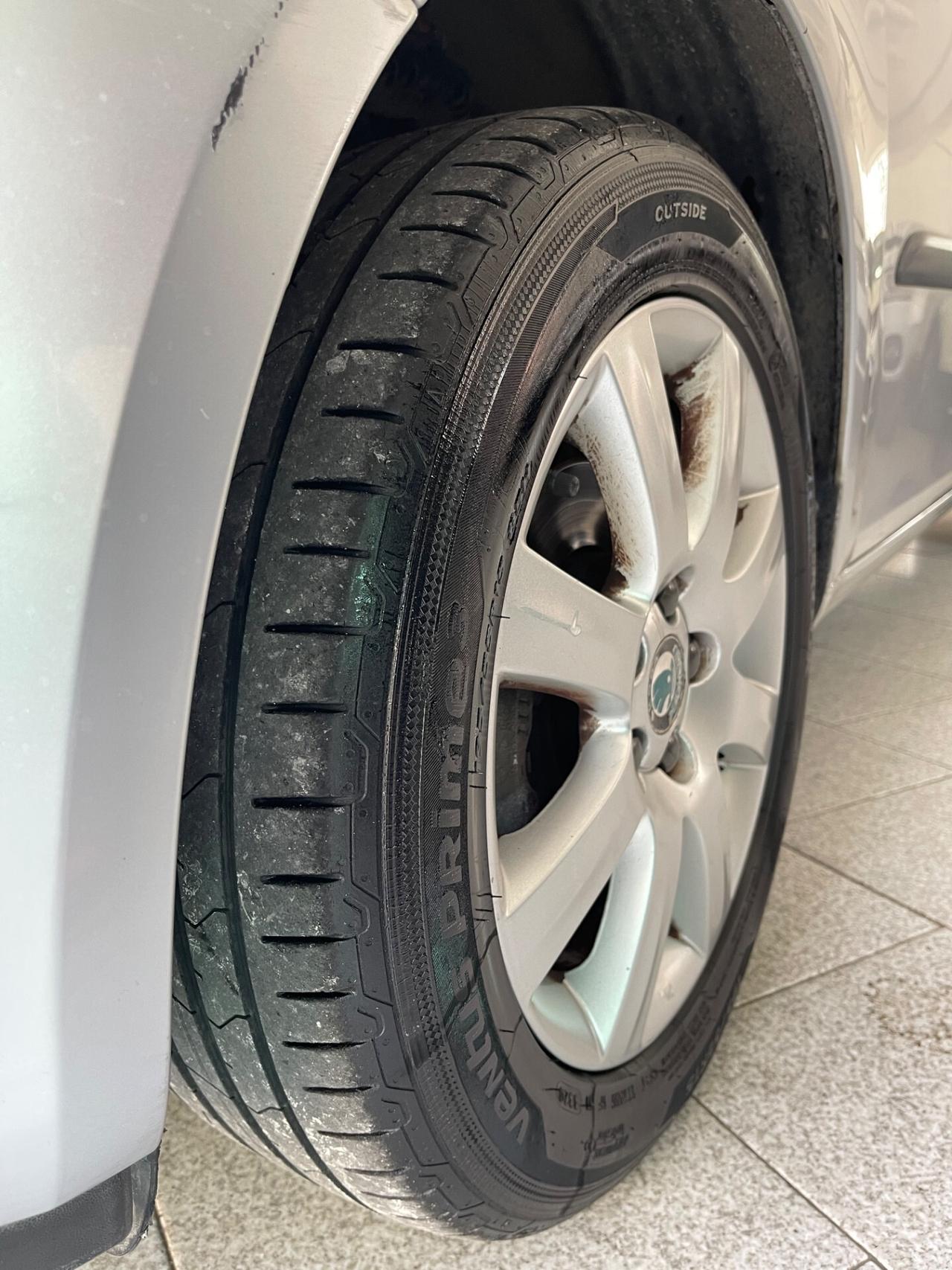 Skoda Roomster 1.4 16V Sport