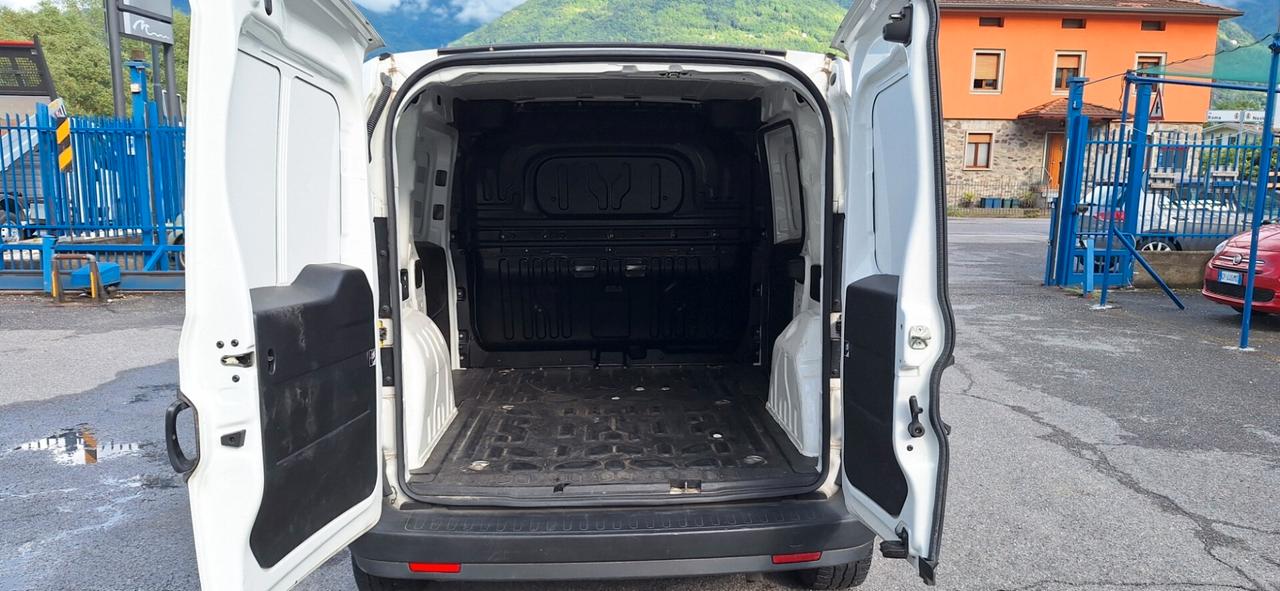 Fiat Doblo Doblò 1.6 MJT 120CV S&S PC-TN Cargo Lounge 3 POSTI