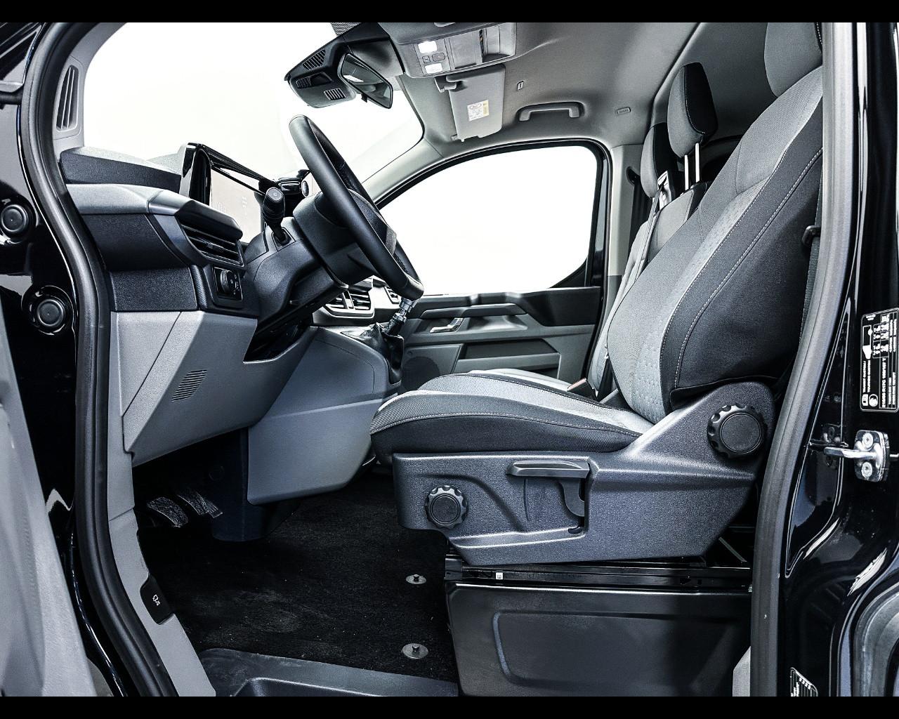 FORD Tourneo Custom 2ªs - Tourneo Custom 320 2.0 EcoBlue 150CV PL Titanium