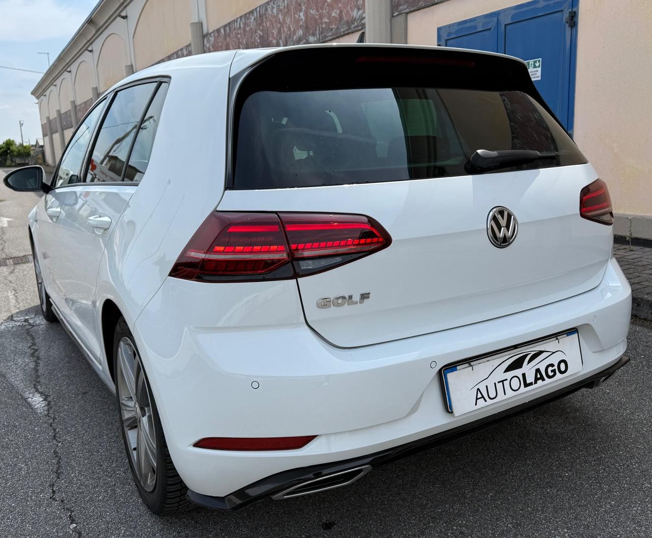 Volkswagen Golf 1.4 TSI 125 CV 5p. Sport R-line