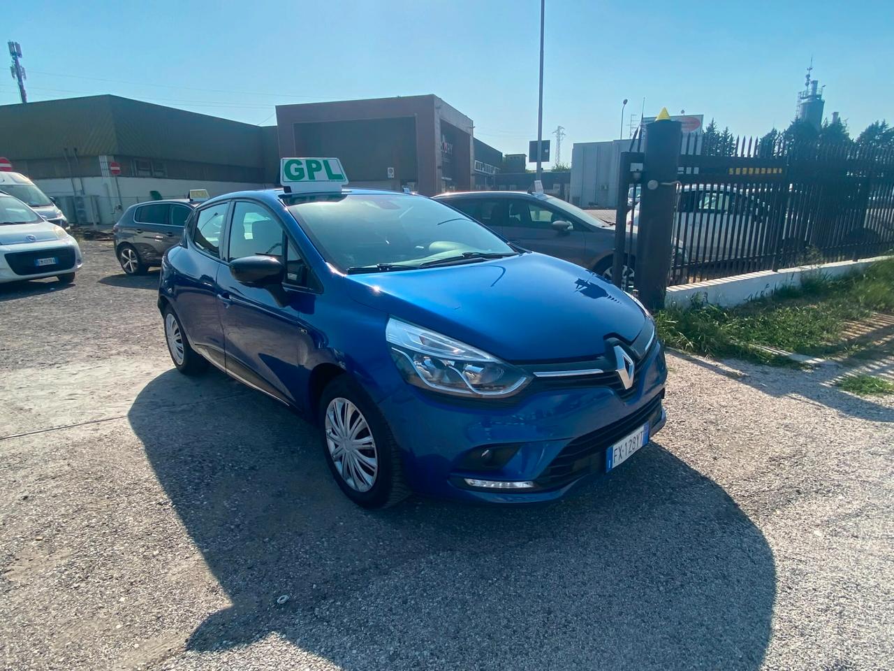Renault Clio TCe 12V 90 CV GPL 5 porte Moschino Intens