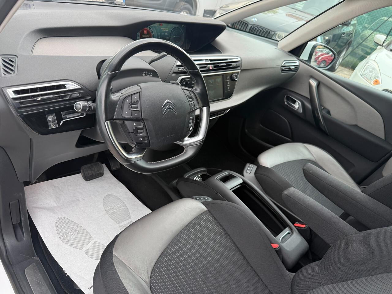 "FULL FULL" Citroen C4 Picasso BlueHDi 150 cv EAT6