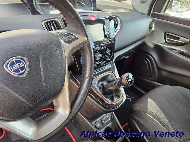 LANCIA Ypsilon 1.2 69 CV 5 porte GPL Ecochic Gold