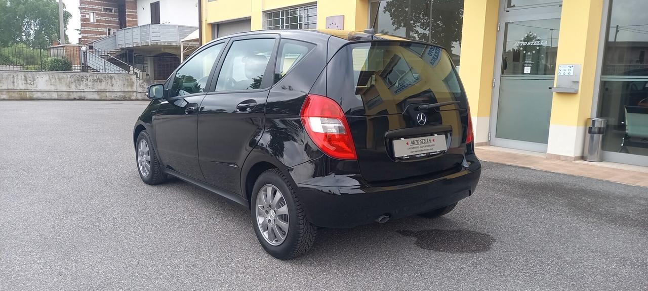 Mercedes-Benz Classe A 160 Benzina cc. 1.5 CV. 95 Cambio Manuale 5 Porte 5 Posti SOLO 62.060 KM. Utilizzabile anche per i Neopatentati.