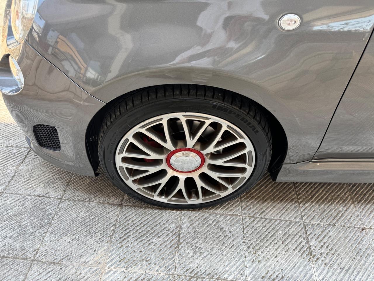 Abarth 500 1.4 Turbo T-Jet Custom
