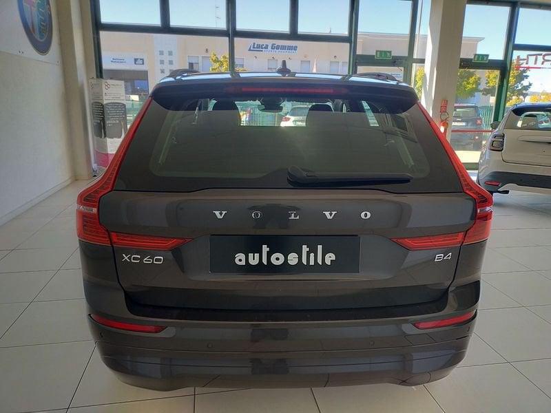 Volvo XC60 XC60 B4 (d) automatico Business