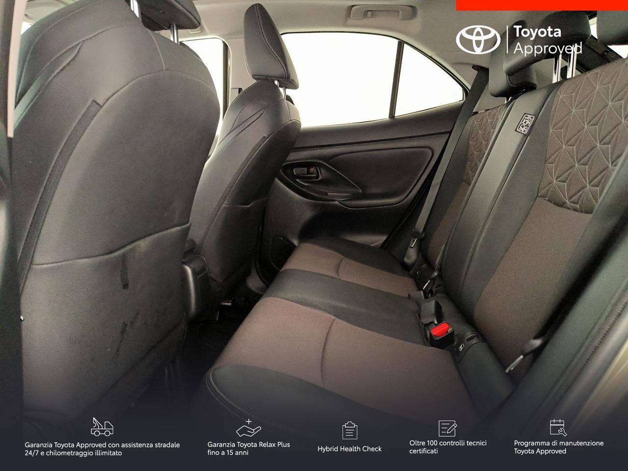 Toyota yaris cross 1.5h lounge awd-i 116cv e-cvt