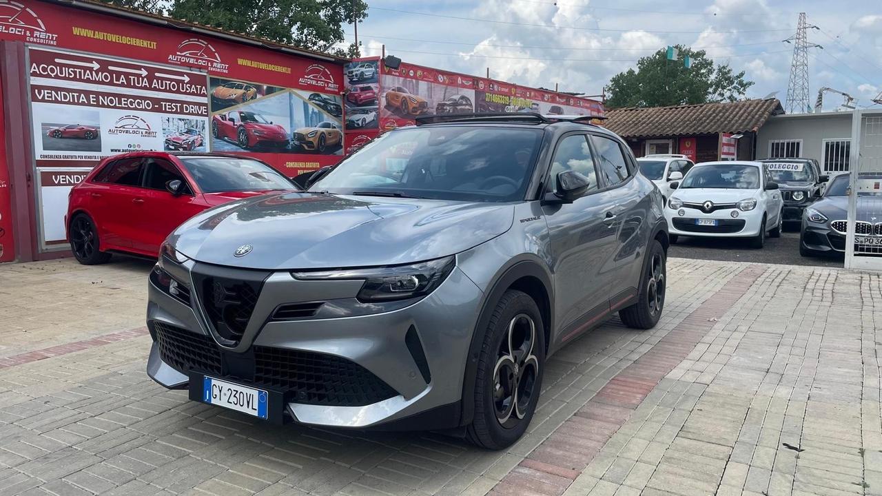 Alfa Romeo Junior 1.2 136 CV Hybrid eDCT6 Speciale