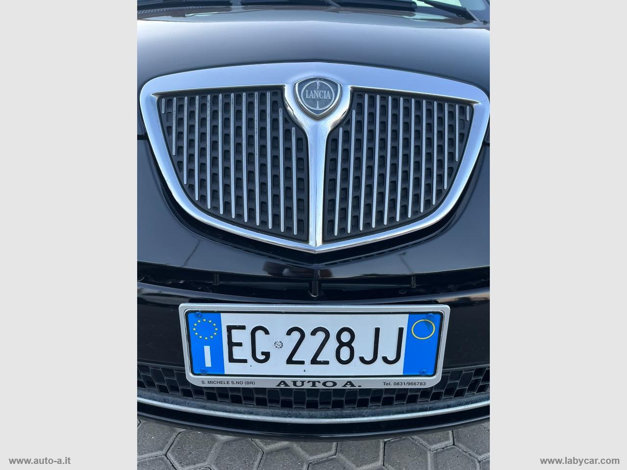 LANCIA Ypsilon 1.2 69 CV Platinum