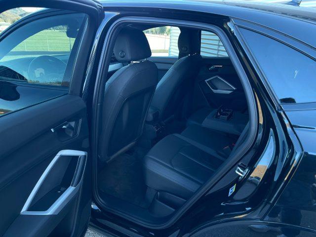 AUDI Q3 SPB 35 TDI Stronic Identity Black S-line SPORTBACK