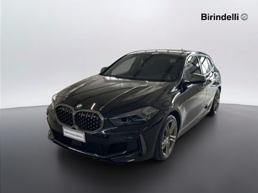 BMW Serie 1 (F40) - M 135i xDrive