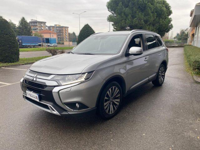 MITSUBISHI Outlander 2.0 4WD GPL Bi-fuel CVT Instyle SDA 7 posti