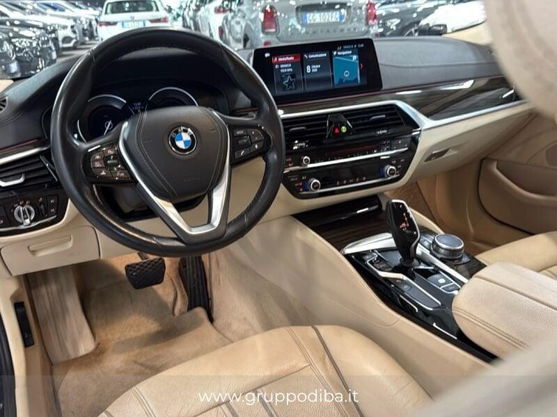 BMW Serie 5 G30 2017 Berlina Benzi 540i xdrive Luxury auto