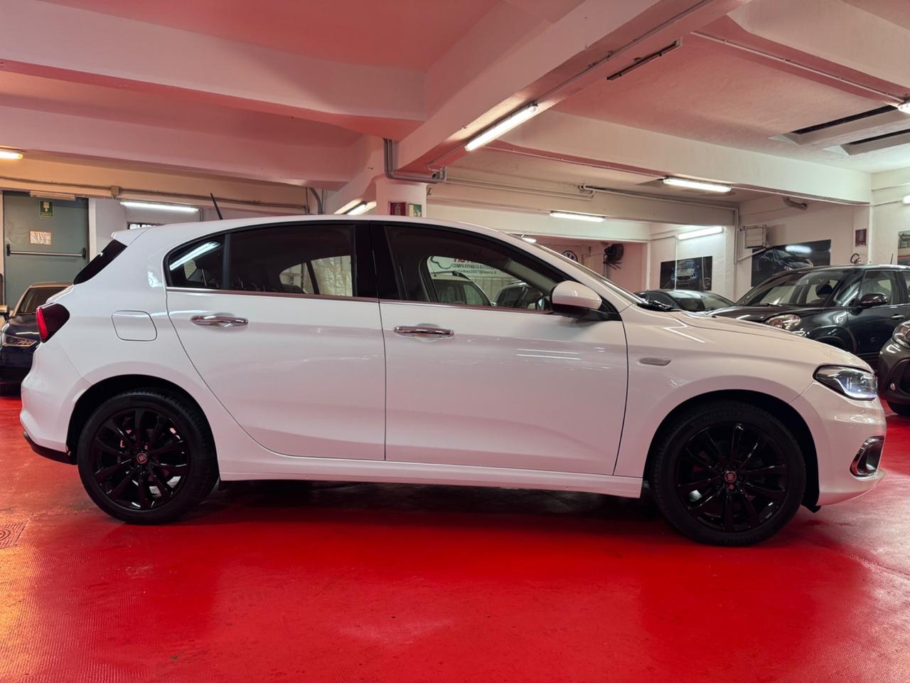 Fiat Tipo 1.6 Mjt S&S 5 porte Lounge FARI LED
