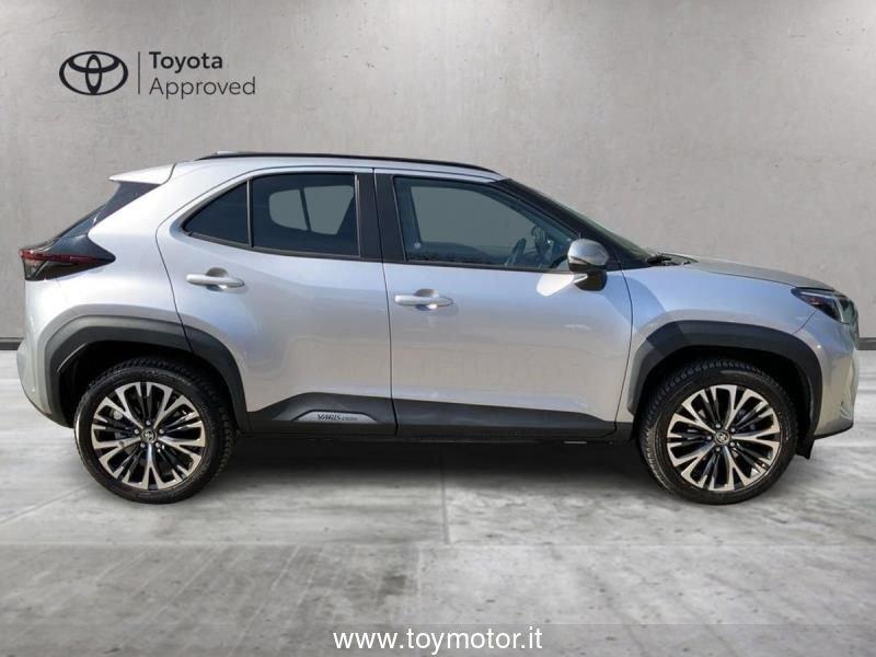 Toyota Yaris Cross 1.5 Hybrid 5p. E-CVT AWD-i Lounge