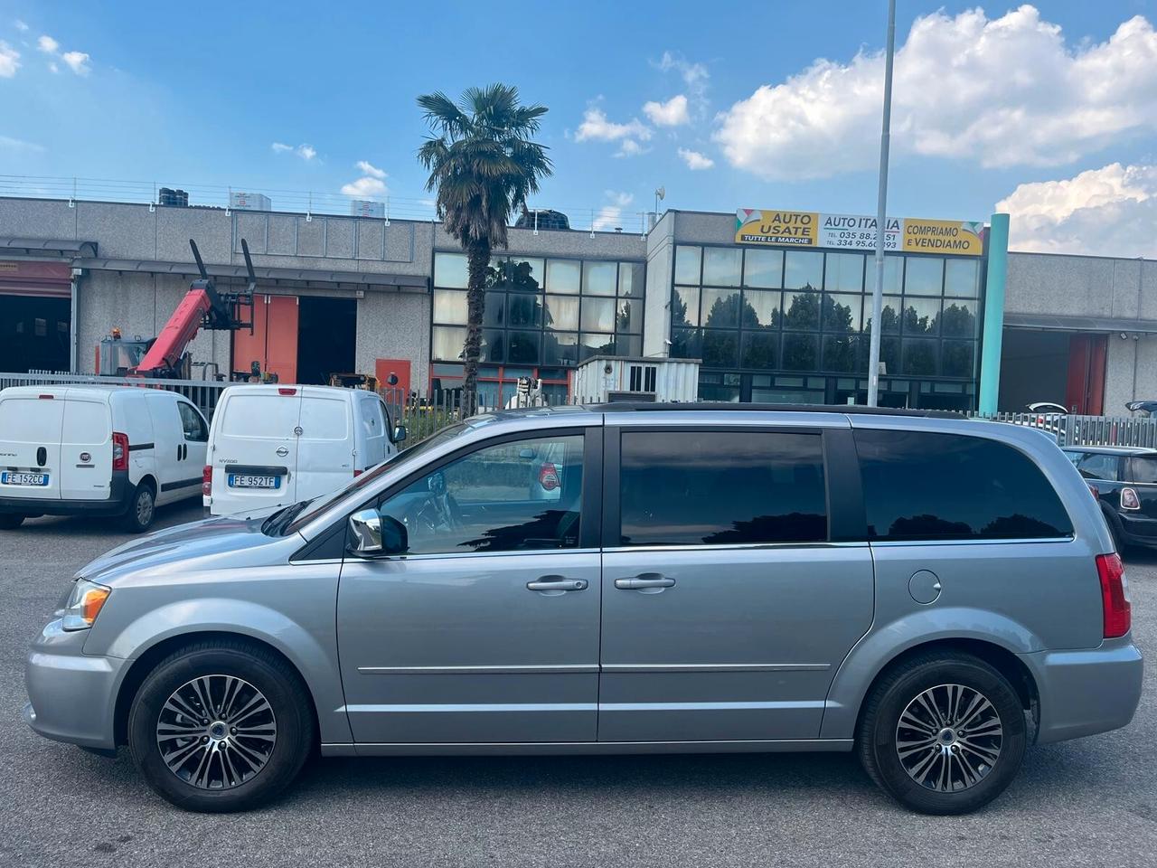 Lancia Voyager 2.8 Turbodiesel S 177 CV