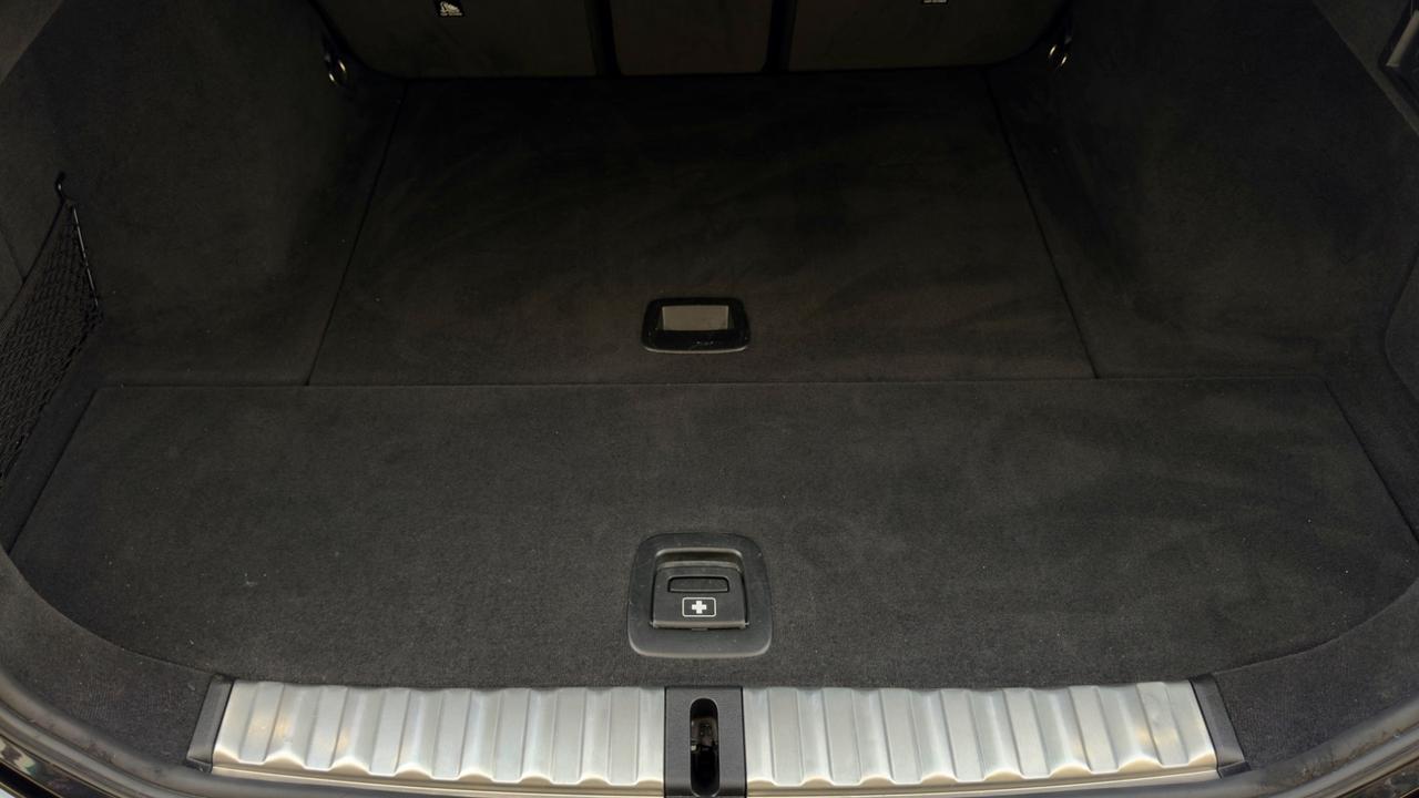BMW 318D 48V TOURING ADVANTAGE 2.0 150CV - FARI FULL LED, VIRTUAL COCKPIT