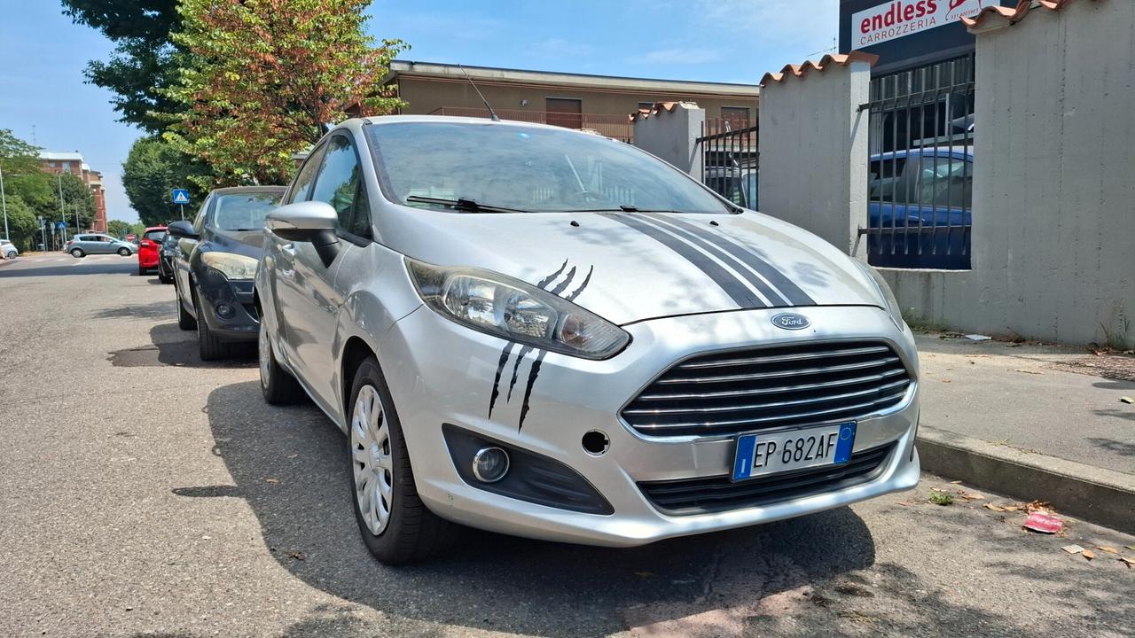 Ford Fiesta benzina gpl