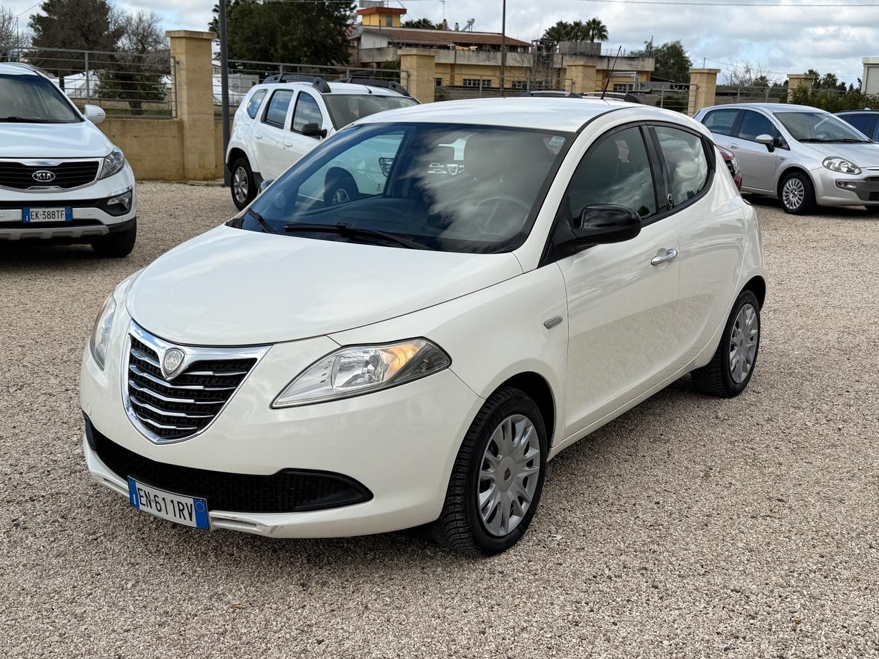 Lancia Ypsilon 1.2 69 CV 5 porte GPL Ecochic Gold