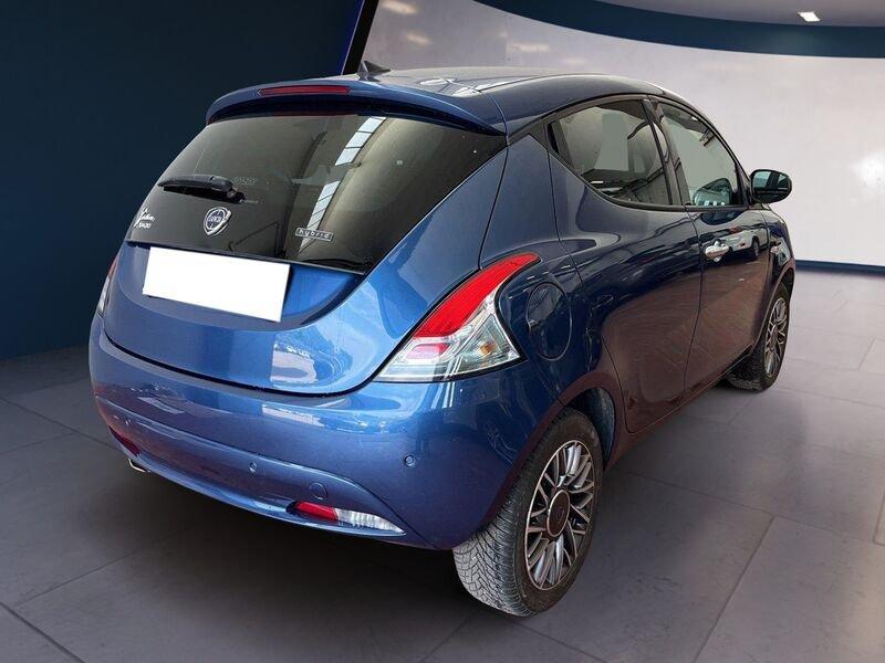 Lancia Ypsilon III 2021 1.0 firefly hybrid Gold Plus s&s 70cv 5p.ti
