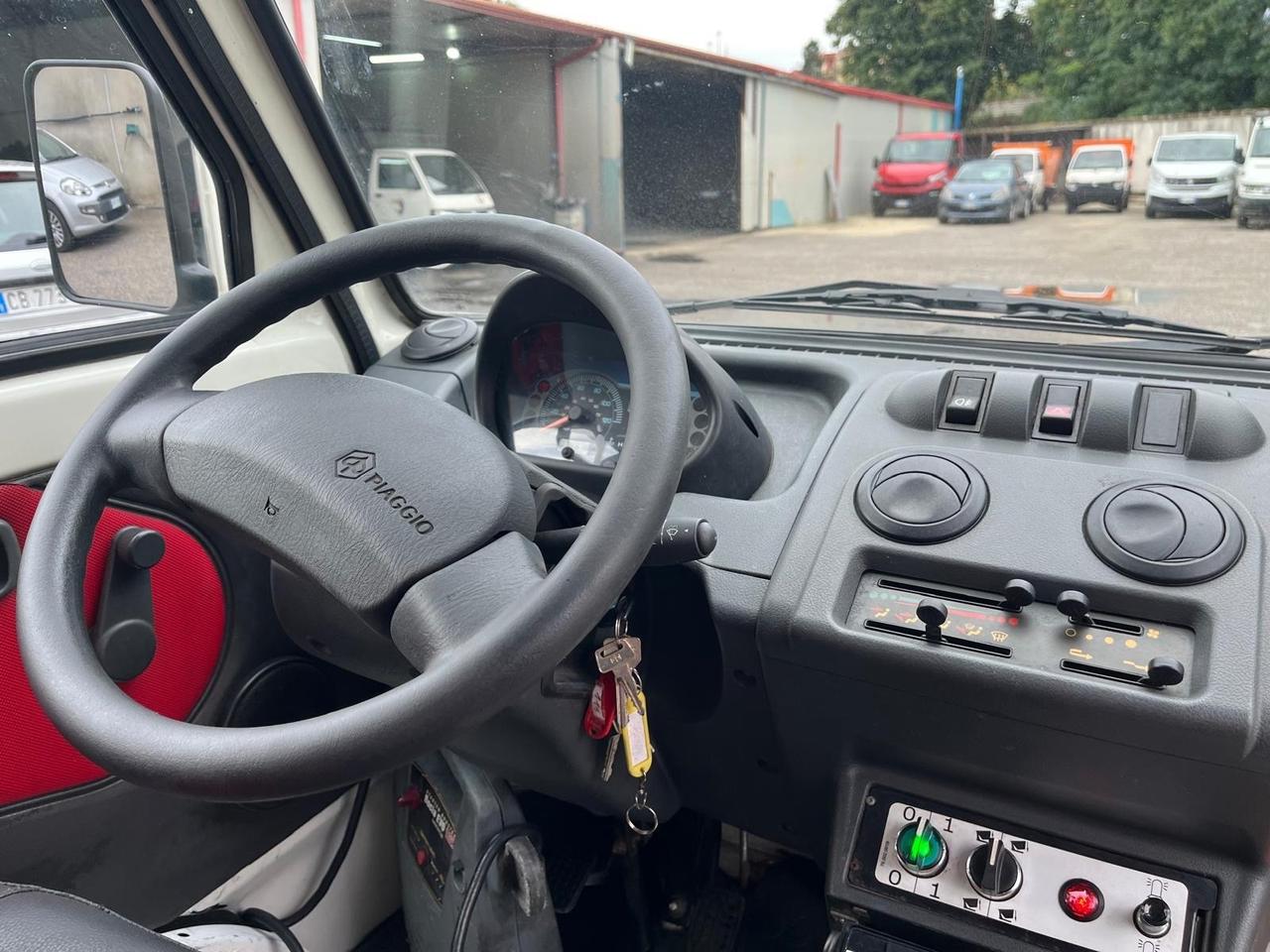Piaggio quargo con vasca/rib.-700 cc- Diesel -2014