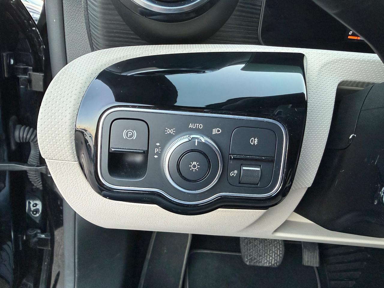 Mercedes CLA 220 Berlina Automatic Sport Tetto Apribile Pelle Full