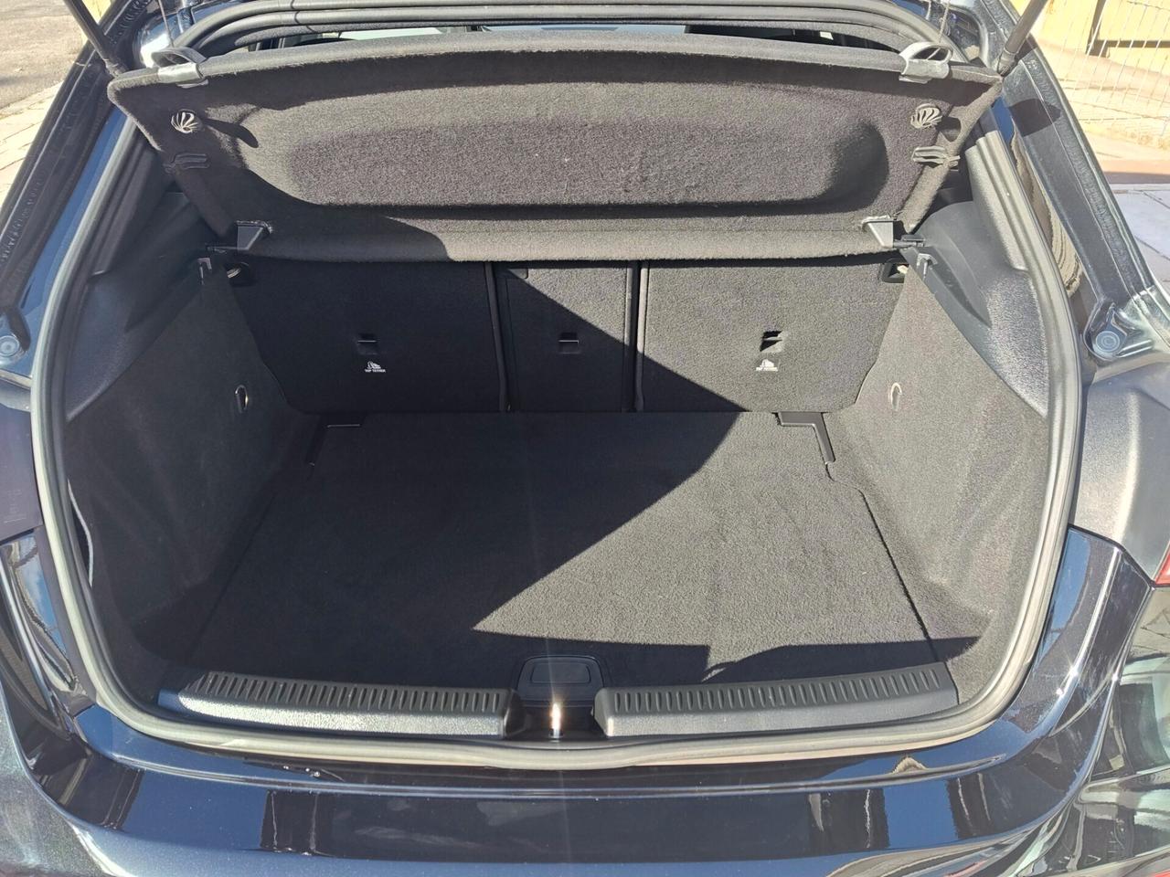 MERCEDES BENZ CLASSE A 180 D 1.5 116 CV AUTOM. PREM. AMG LINE