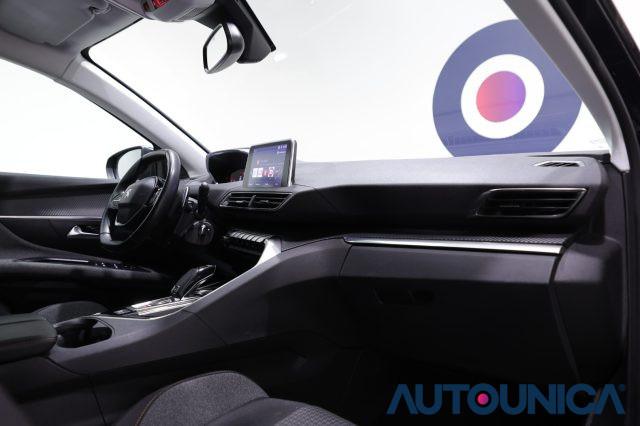 PEUGEOT 3008 BLUEHDI 130 S&S EAT8 ALLURE FARI LED NEOPATENTATI