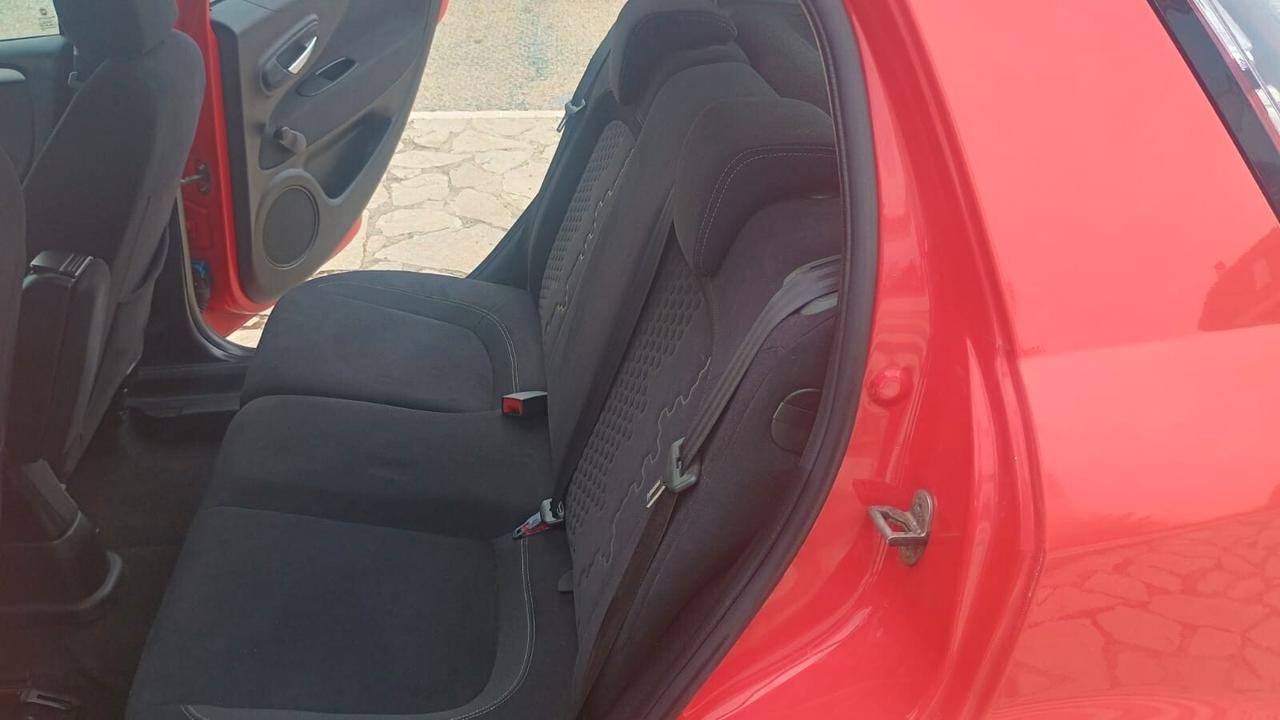 Fiat Punto 1.3 MJT II 75 CV 5 porte Lounge