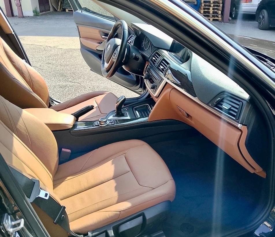 Bmw 320 320d xDrive Touring Luxury