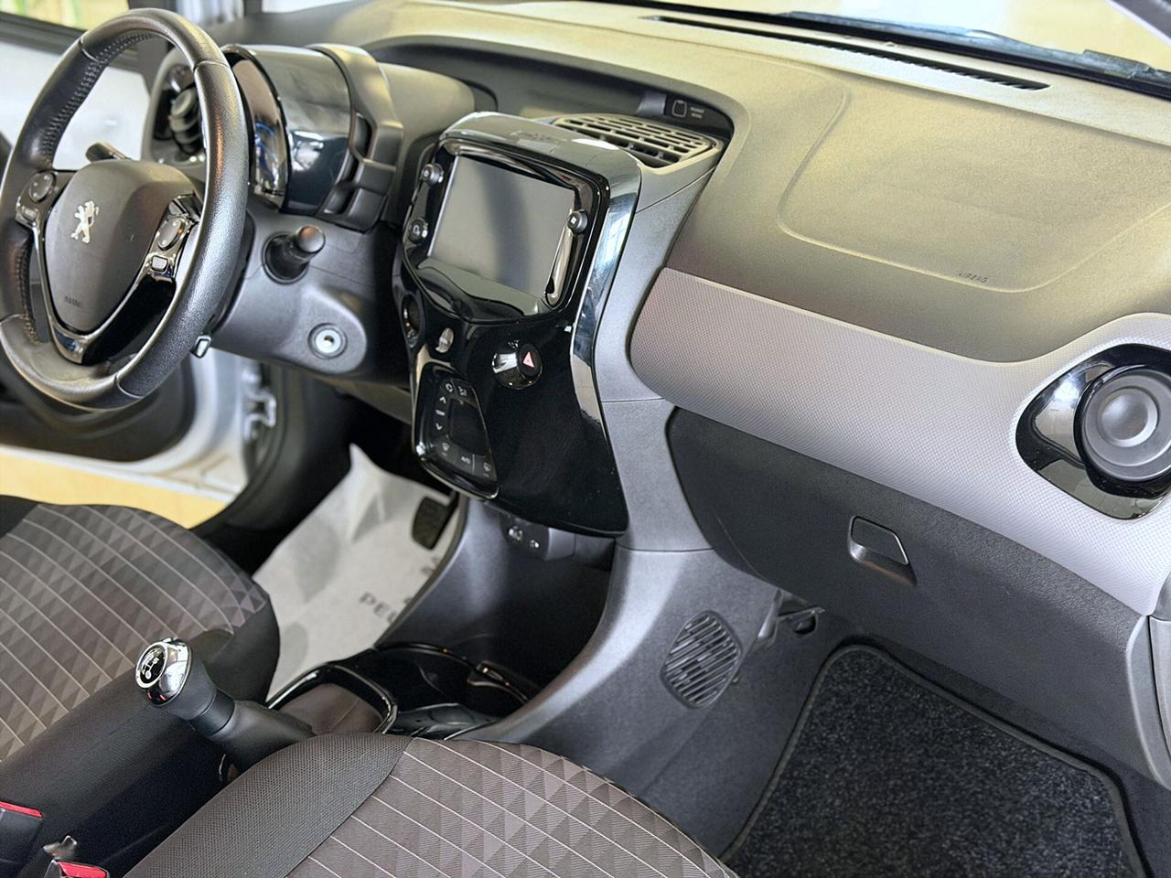 PEUGEOT 108 Allure 5p - 1.0 VTi 72cv EURO6