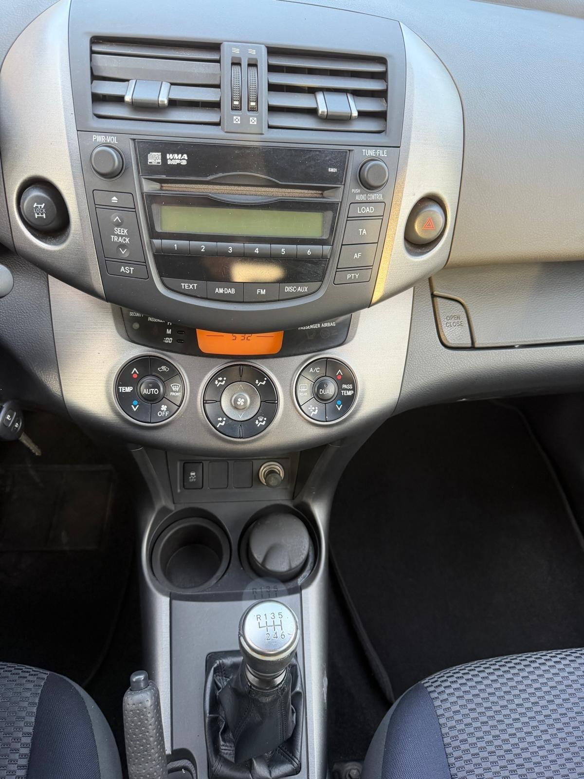 Toyota RAV4 2.2 D-4D 150 CV DPF Luxury