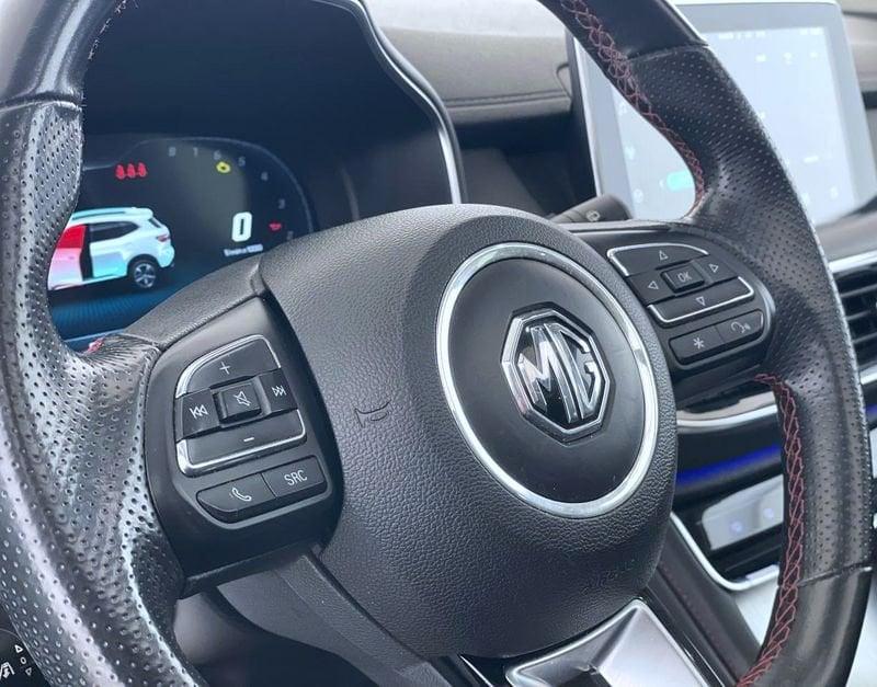 MG HS MG 1.5 T LUXURY