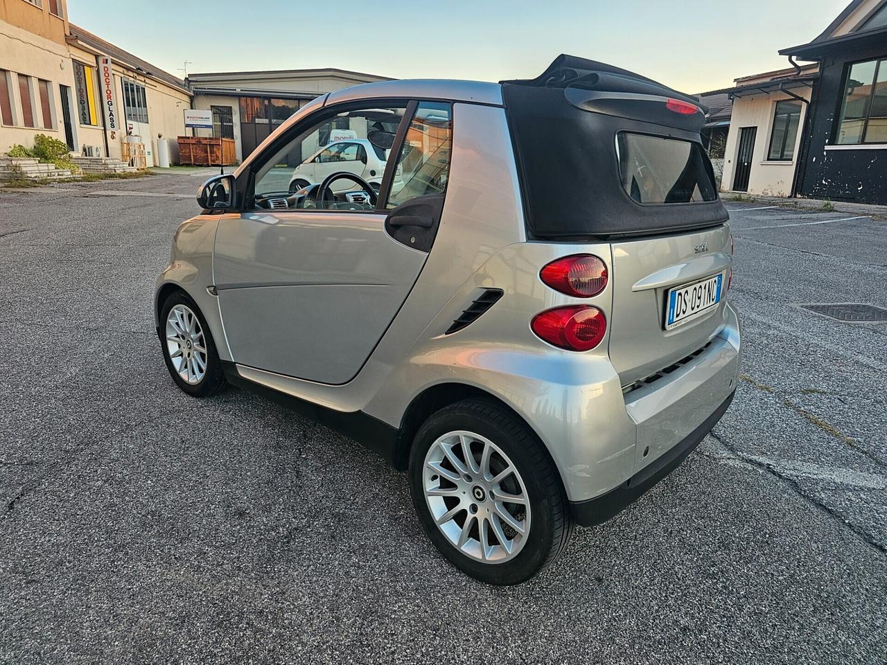 Smart ForTwo 1000 62 kW cabrio pulse