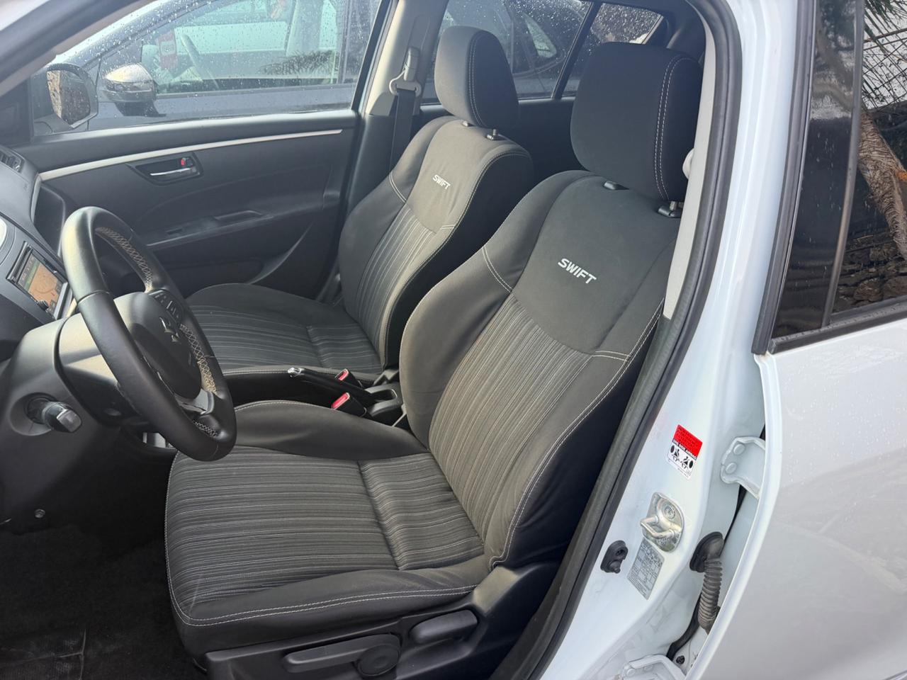 Suzuki Swift 1.3 DDiS 5 porte B-Cool Bi-Color