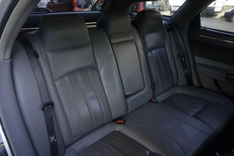 Chrysler 300 C Chrysler 300 C 3.0 V6 CRD cat DPF Touring Unicoproprietario