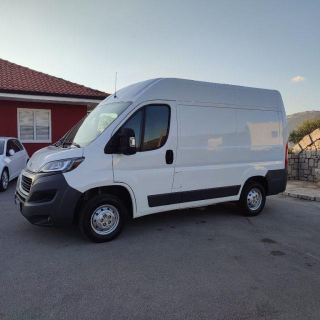 PEUGEOT Boxer 330 2.0 BlueHDi 130CV PC-TM Furgone