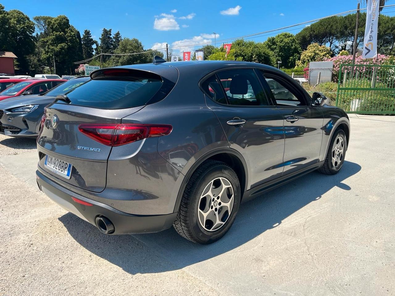 Alfa Romeo Stelvio 2.2 Turbodiesel 190 CV AT8 Q4 Business - Unico proprietario - 46.957 KM