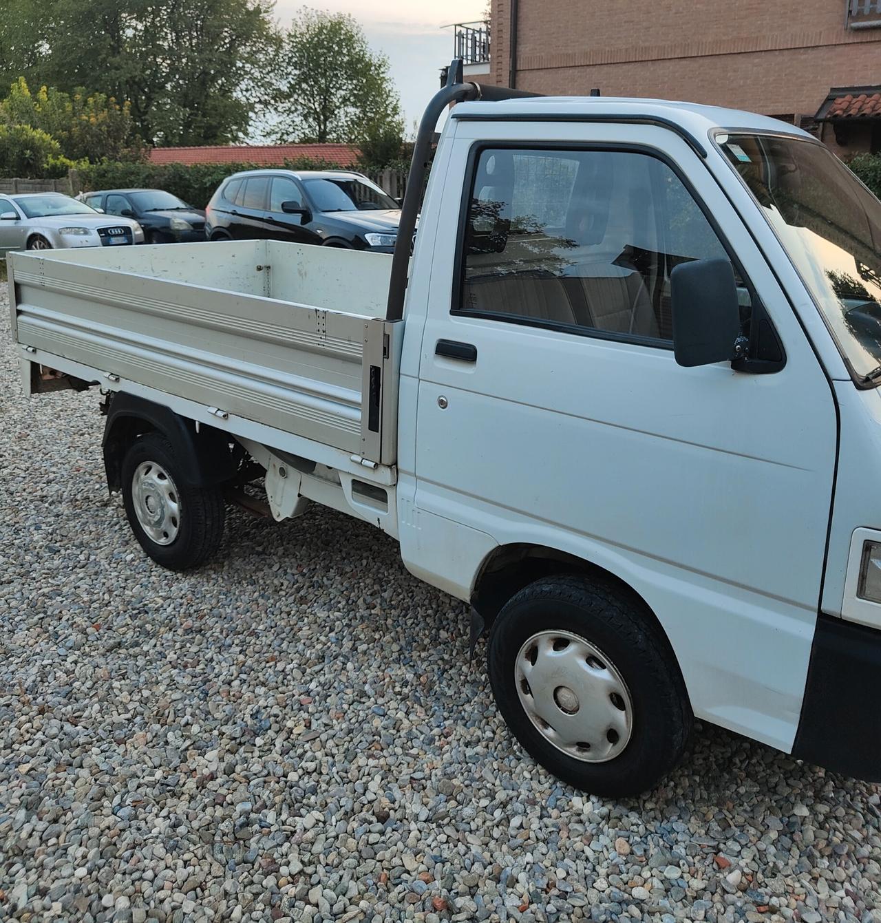 Piaggio porter anno 2006 con cassone fisso lungo cilindrata 1300 benzina