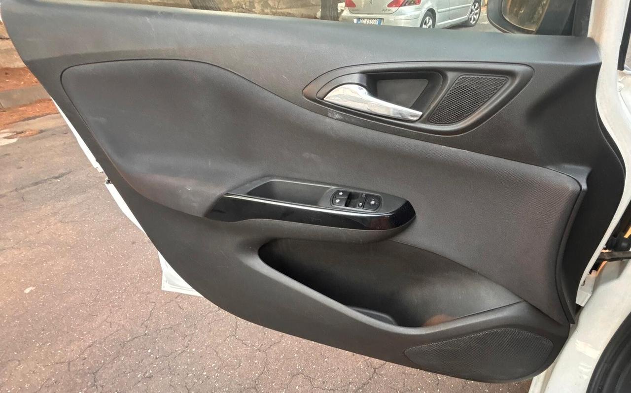 Opel Corsa 1.2 5 porte b-Color