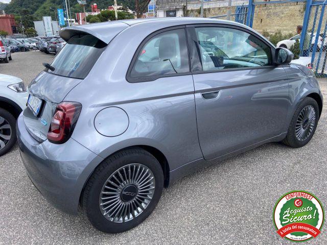 FIAT 500 La Prima Berlina 42 kWh PLUS ICON