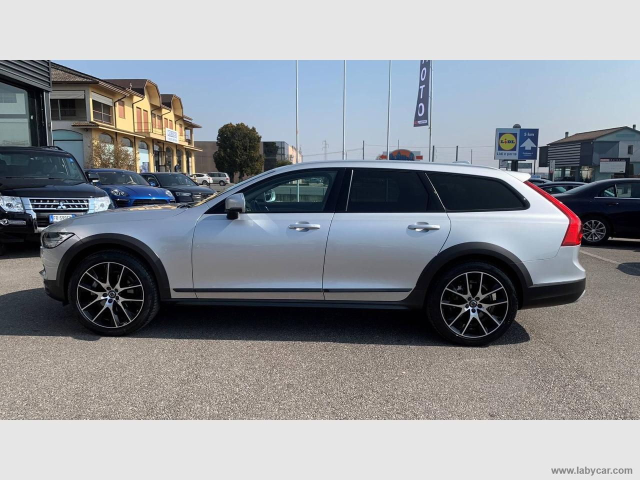 VOLVO V90 Cross Country D4 AWD Geartronic Pro GANCIO TRAINO I.V.A.