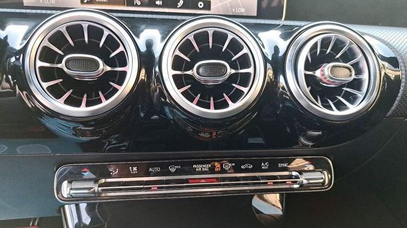 Mercedes-Benz Classe A A 180 d Automatic 4p. Premium