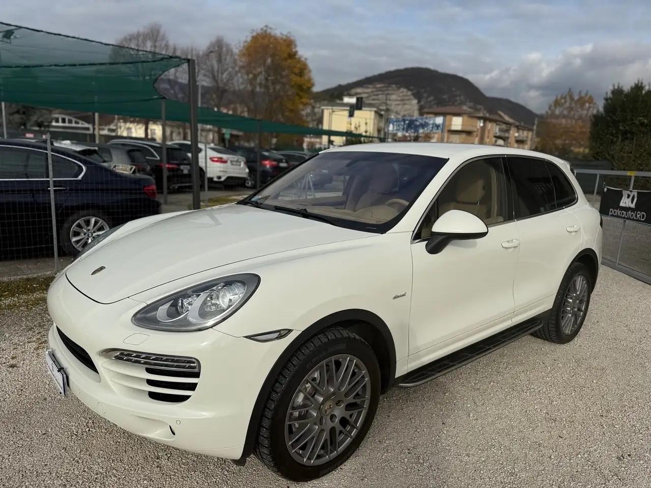 Porsche Cayenne 3.0 Diesel 245cv navi*led+pelle Euro5