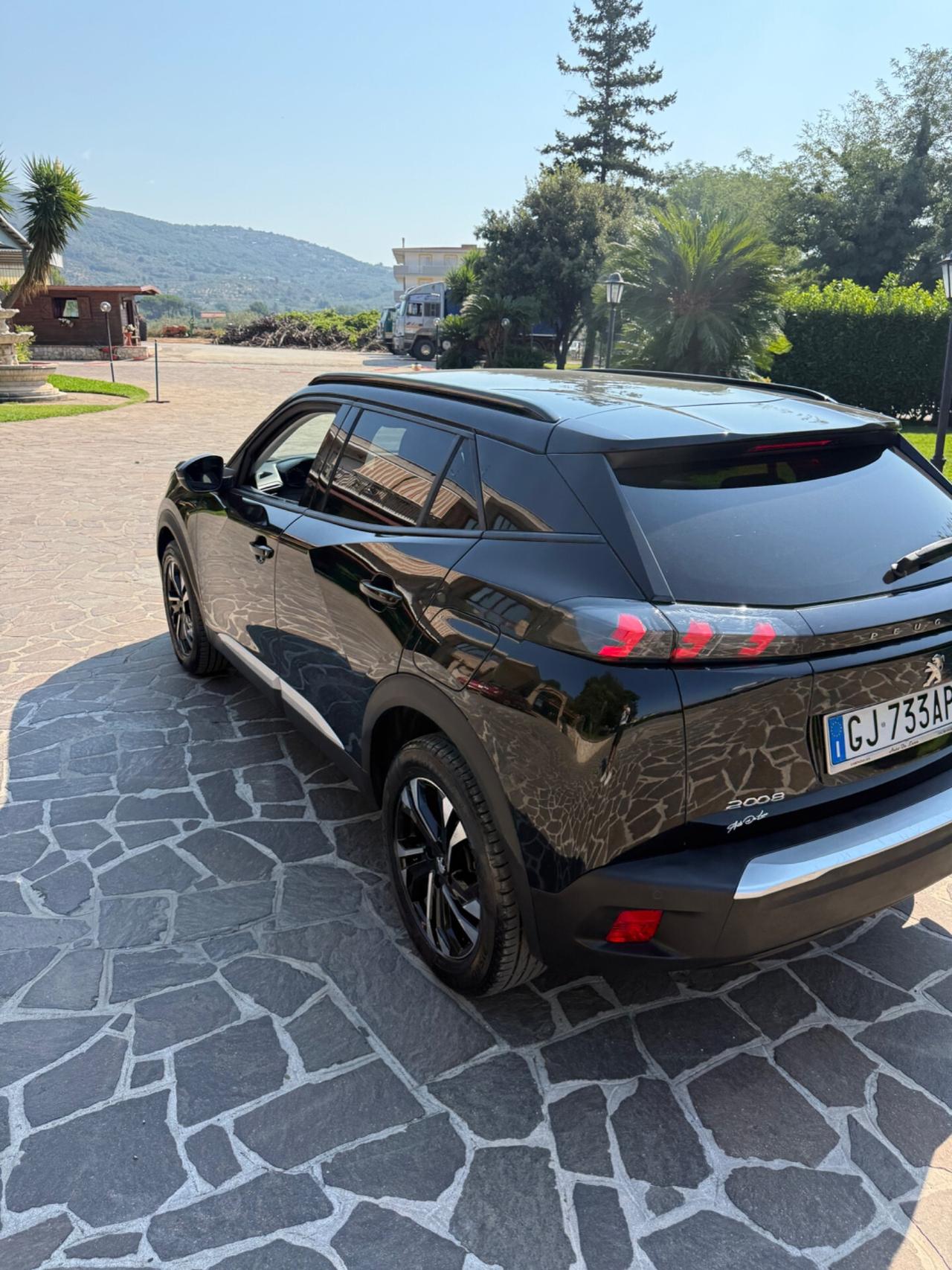 Peugeot 2008 1.5 diesel EAT8 Allure 2022 uni proprietario