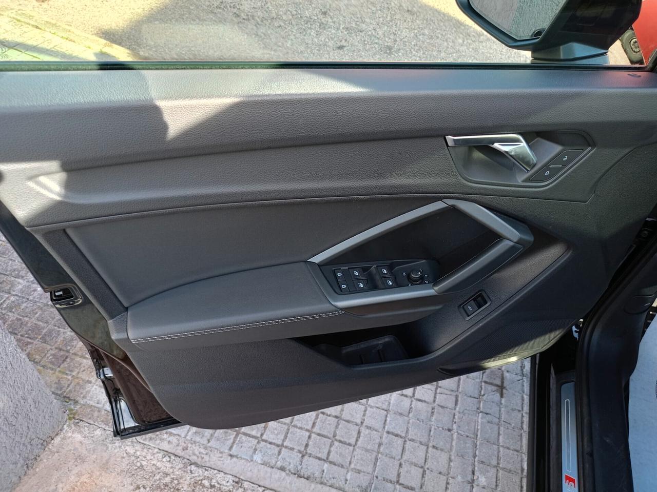 Audi Q3 40 TFSI QUATTRO S LINE-Finanziabile