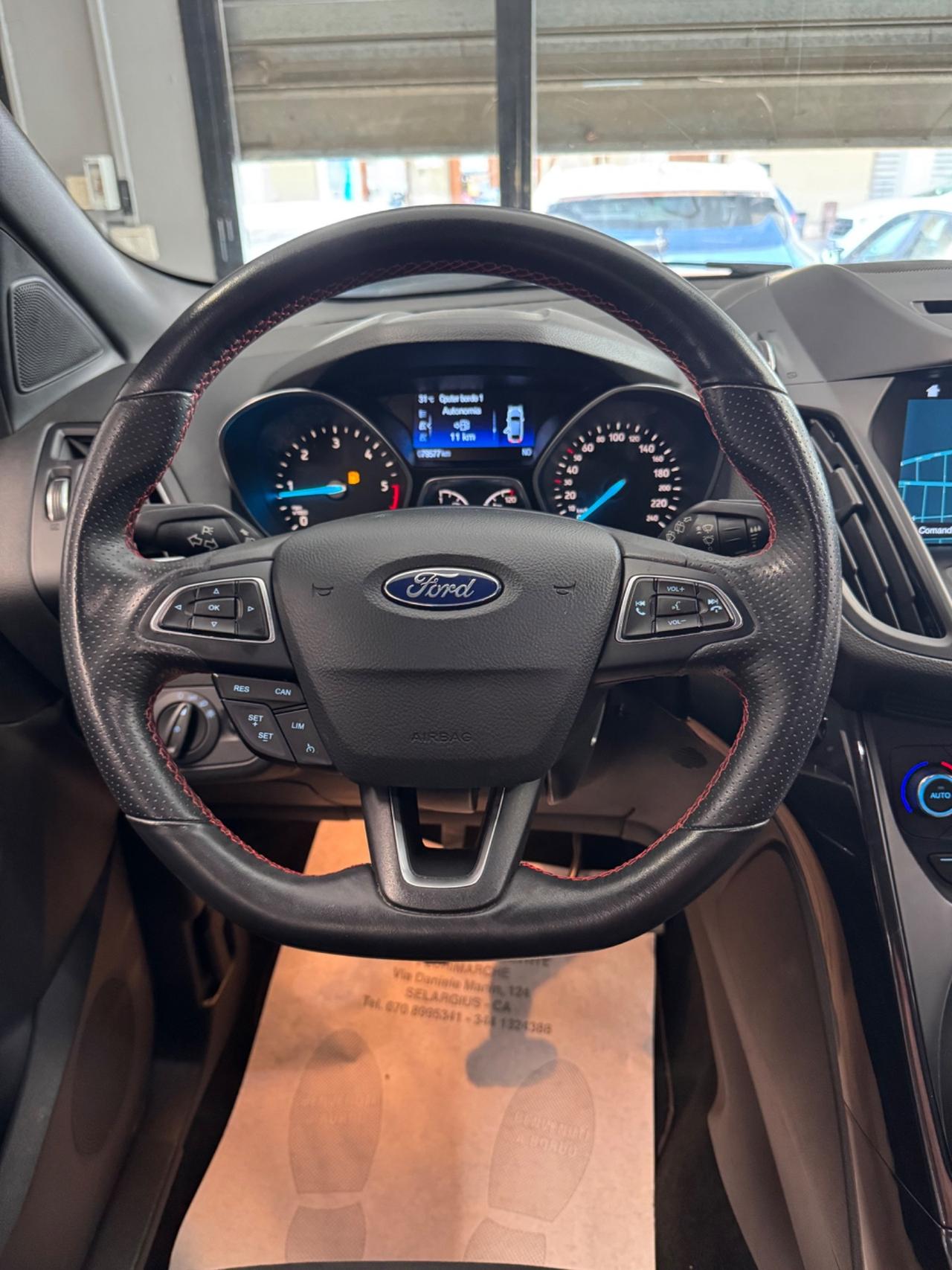 Ford Kuga 1.5 TDCI 120 CV S&S 2WD ST-Line