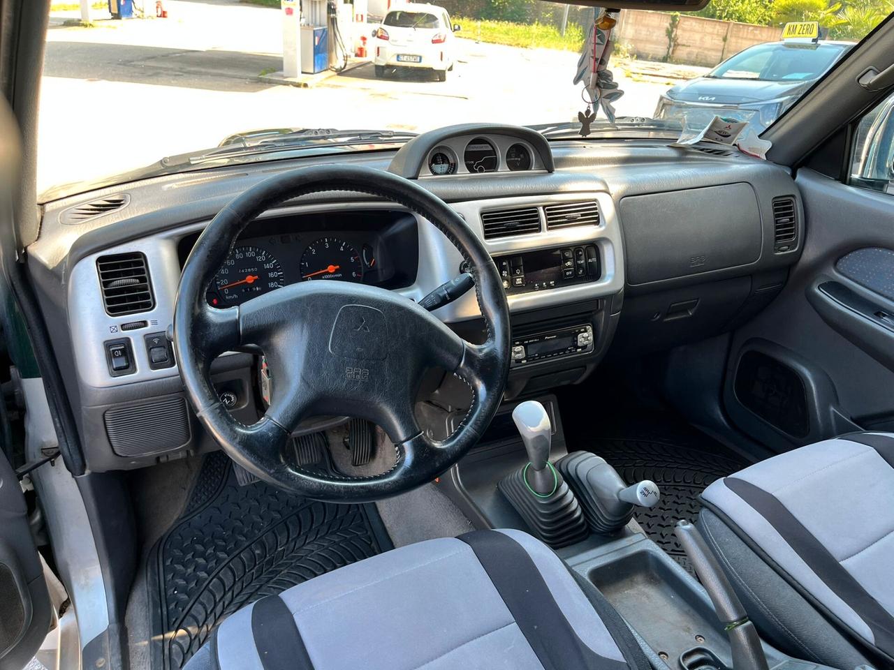 Mitsubishi L200 2.5 TDI 4WD Doppia cabina