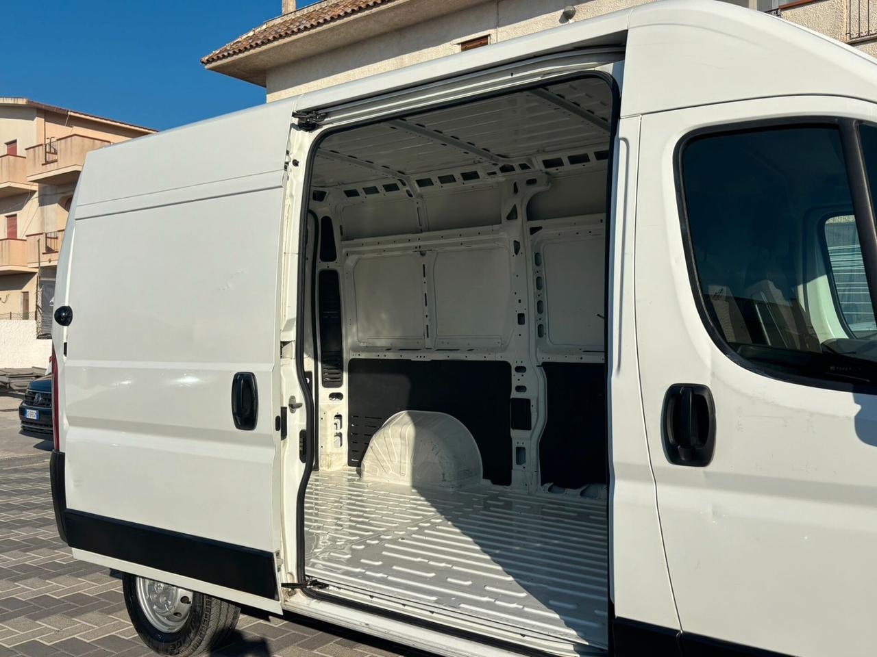 Fiat Ducato Peugeot Boxer 330 2.2 BlueHDi 140 cv L2H2